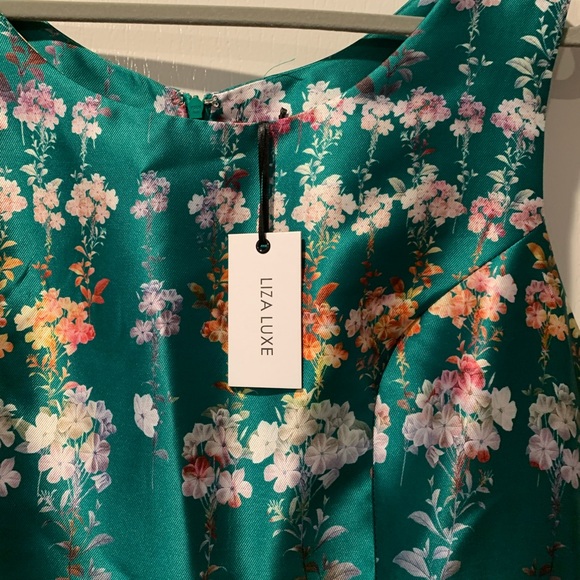 Green and white floral dress NWT - Picture 3 of 6